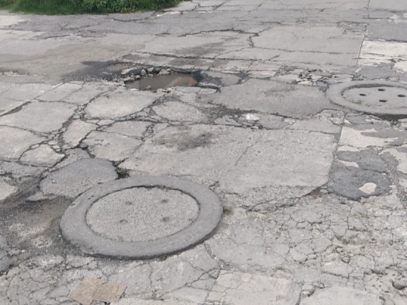 Se hunden calles de Colonia Ocho Cedros