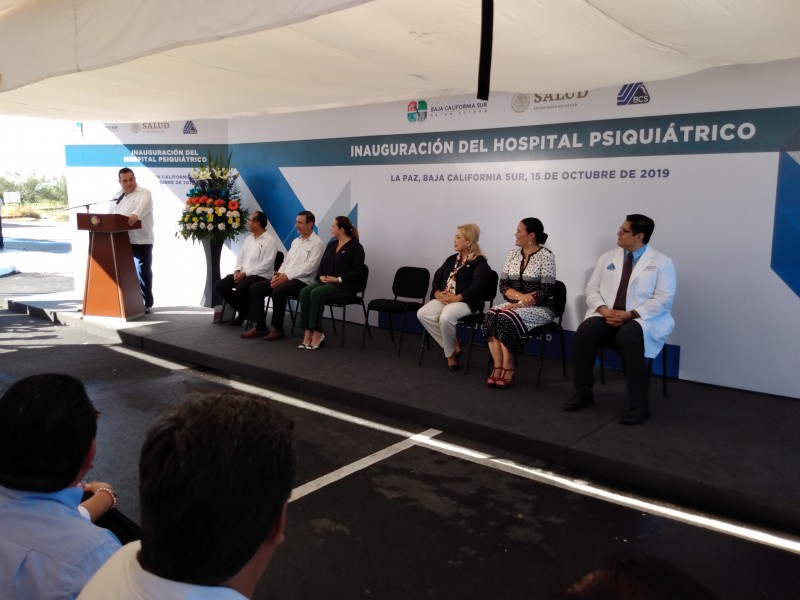 Se inaugura hospital psiquiátrico