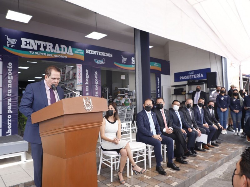 Se inauguró la tienda de autoservicio “El Forastero”