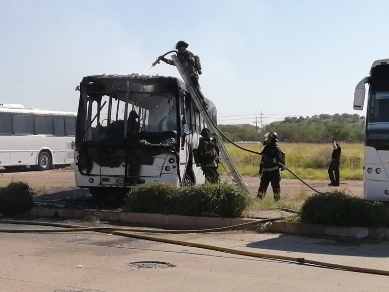 Se incendia camión en maquiladora