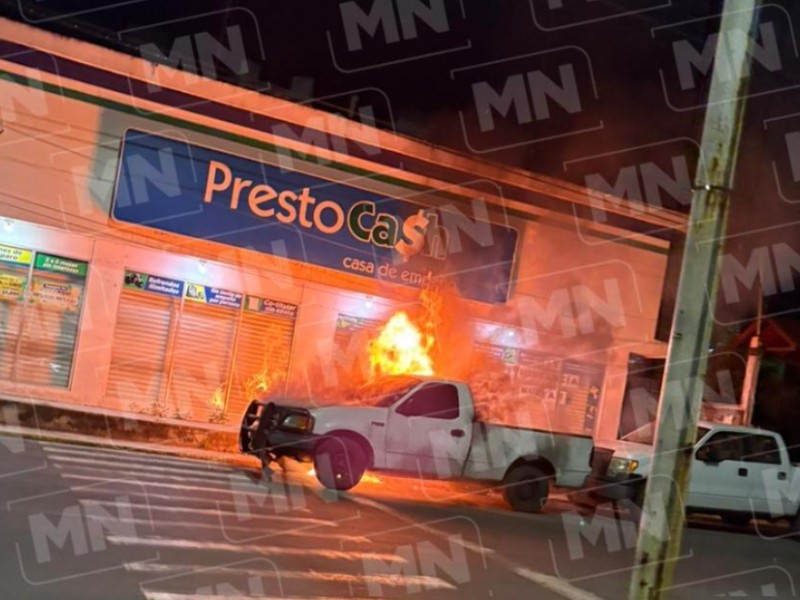Se incendia camioneta de la UECS en Tuxpan