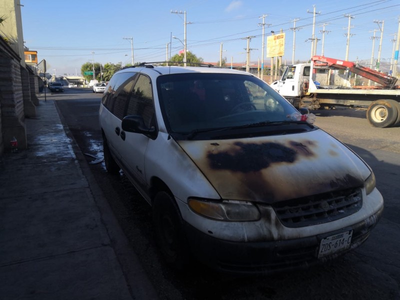 Se incendia camioneta en Guadalupe