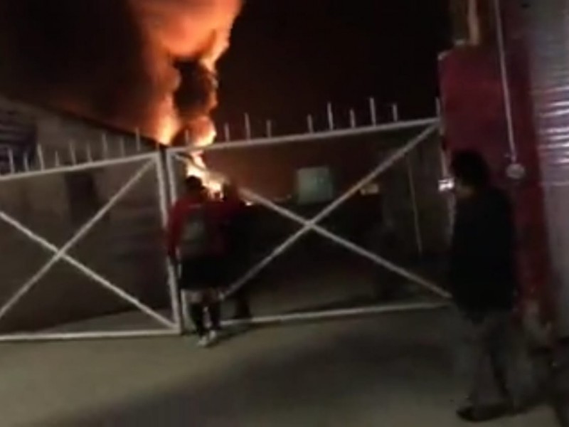 Se incendia Central de Abasto en Comitán de Domínguez