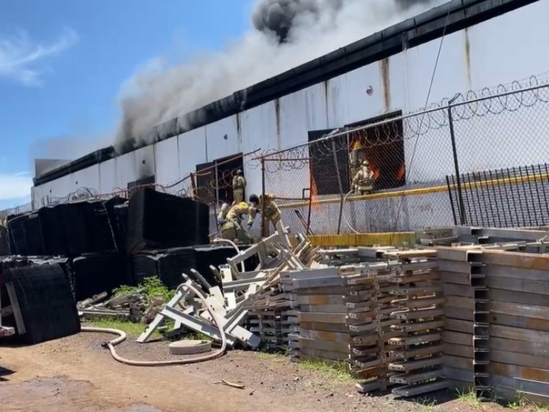 Se incendia planta de tratamiento oriente de Tepic