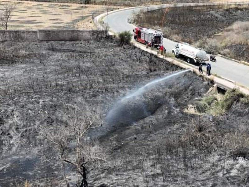 Se incendia predio en La Cantera de Tepic