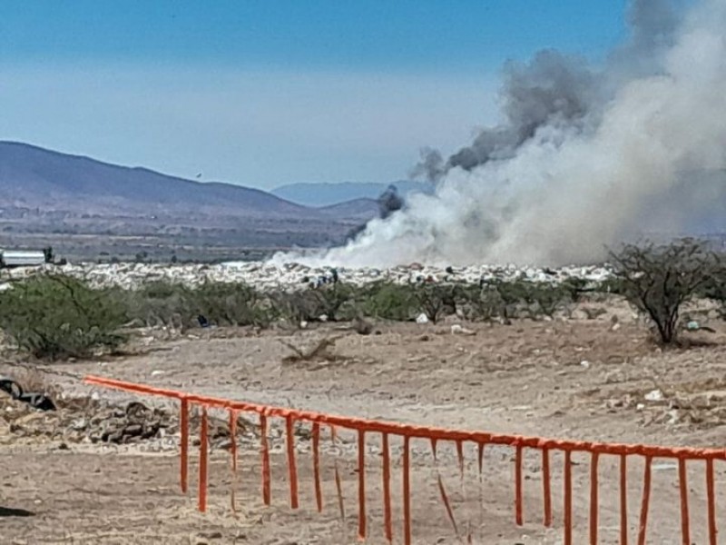 Se incendia relleno sanitario de Ciudad Yagul