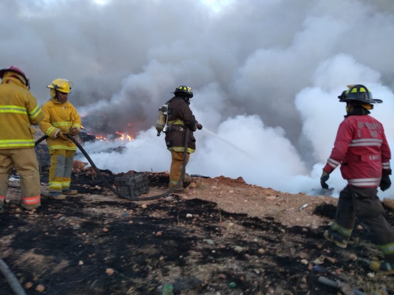 Se incendia relleno sanitario en Colón