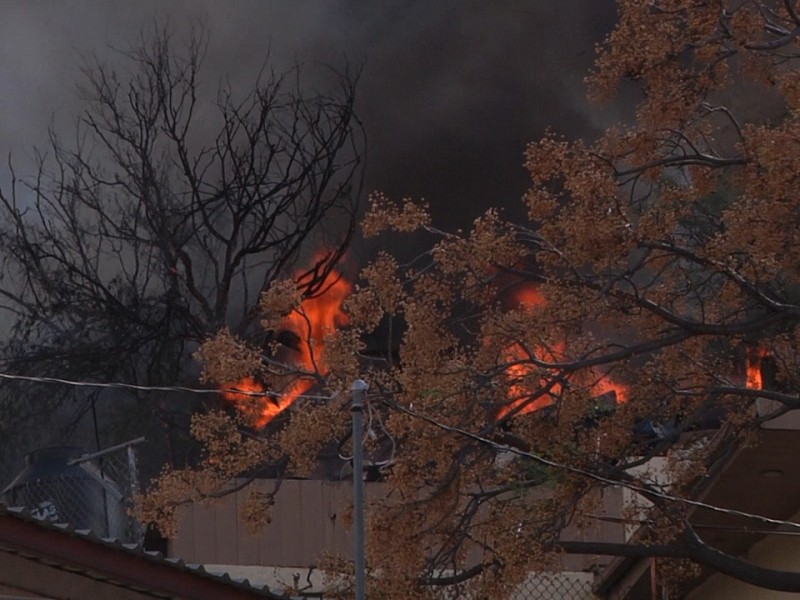 Se incendian dos viviendas en colonia Buenos Aires