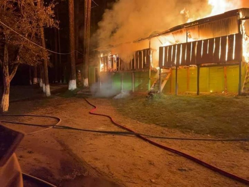 Se incendian locales de Rancho Nuevo, SCLC