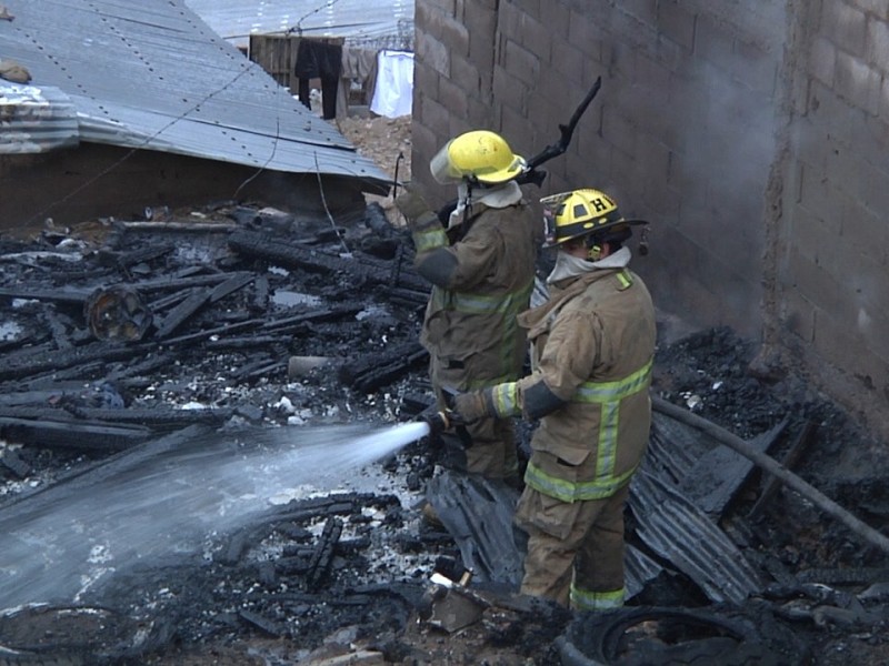 Se incendian viviendas en la colonia héroes