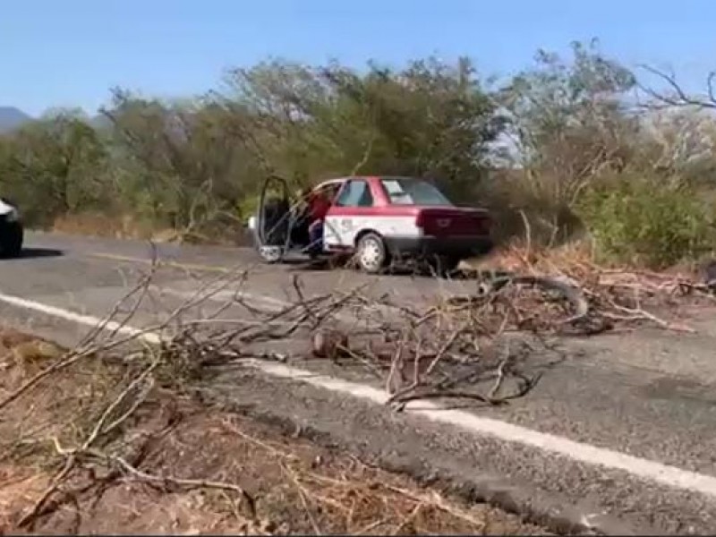 Se instala tercer bloqueo carretero simultáneo en el Istmo