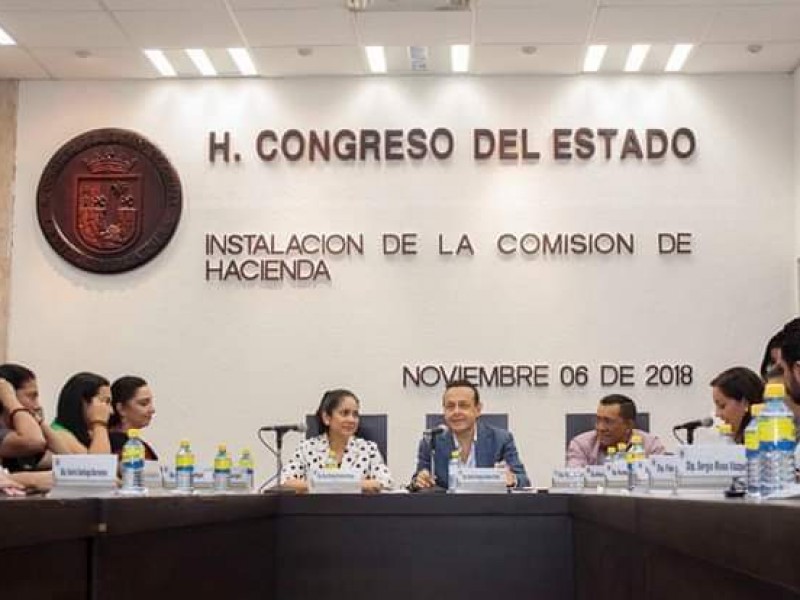 Se instalan comisiones en el congreso