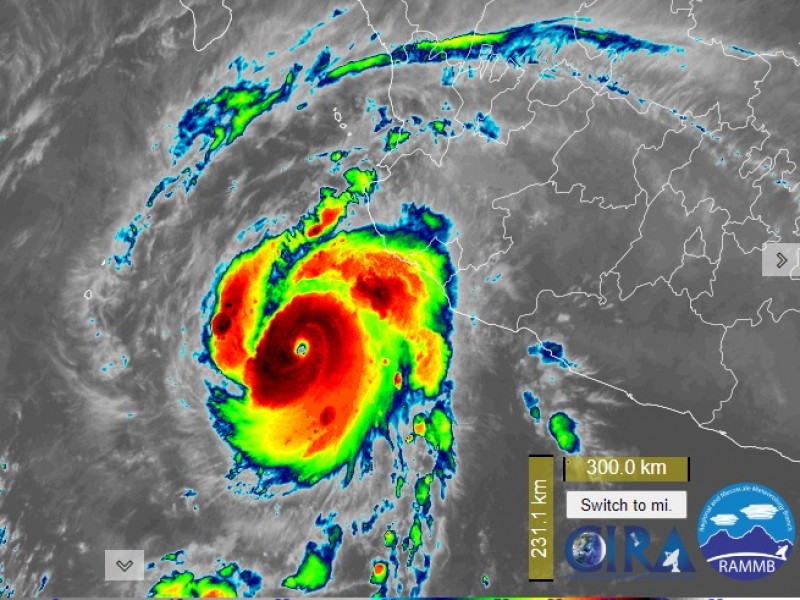 Se intensifica 'Roslyn' rápidamente; ahora es categoría 4