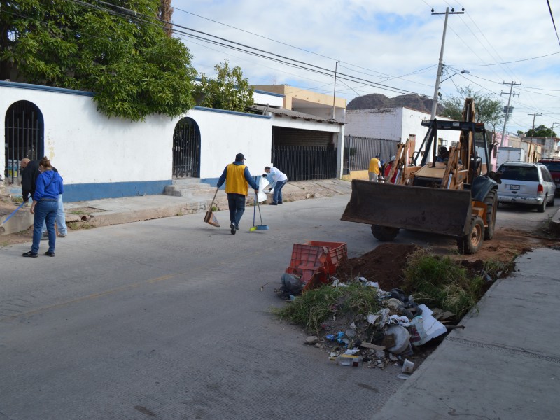 Se juntan para limpiar Guaymas