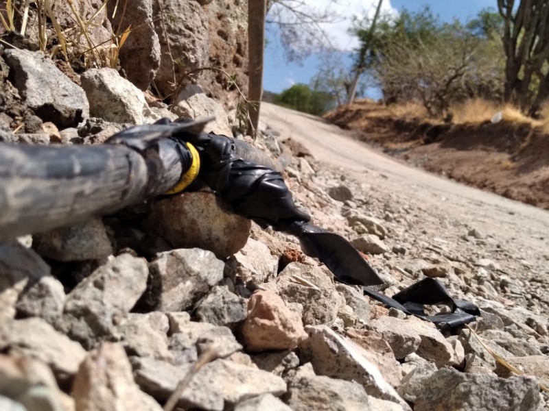 Se las ingenian para conseguir agua