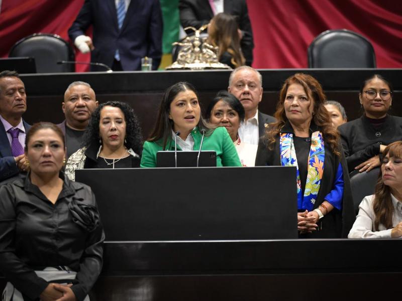 ¡Se le chispoteó! Claudia Rivera recibe un “sí” al huachicol