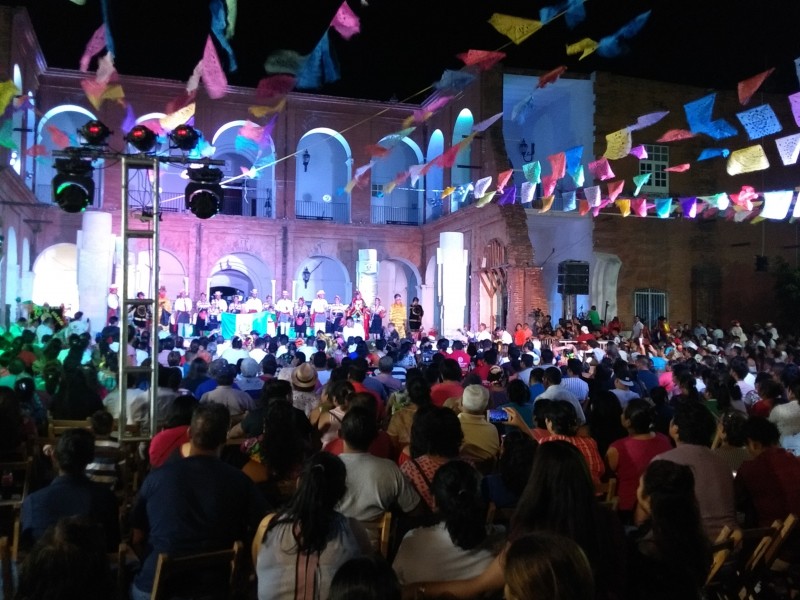 Se lleva acabo el Guendaliza'a 2019 en Tehuantepec