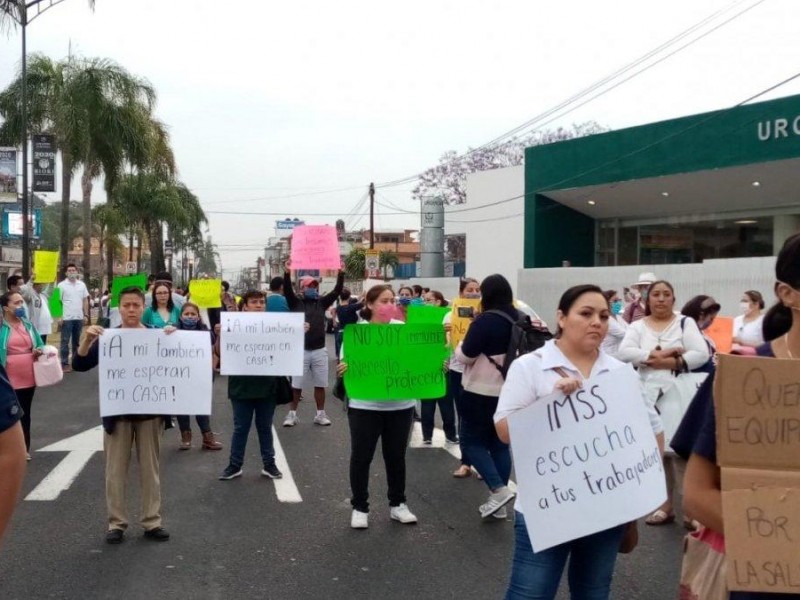 Se manifestó persona del IMSS en Orizaba