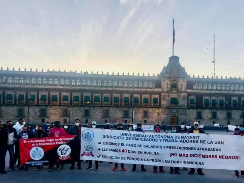 Se manifiesta personal del SETUAN en Palacio Nacional