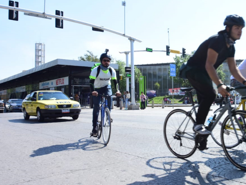 Se manifiestan ciclistas