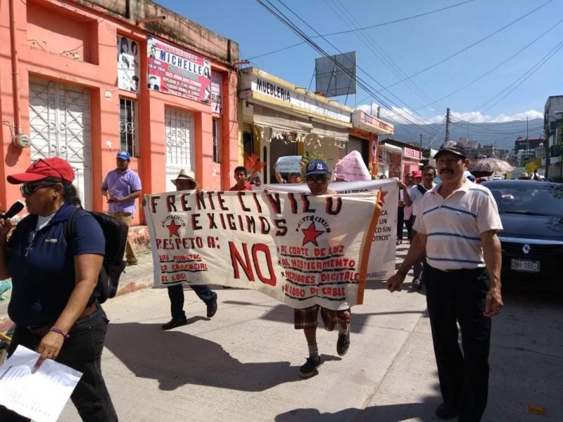 Se manifiestan contra tarifas de energía eléctrica