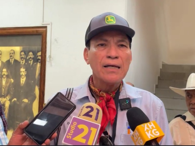 Se manifiestan ejidatarios de San Blas en Congreso del Estado
