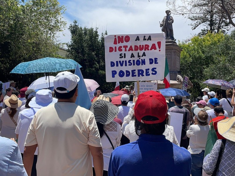 Se manifiestan en el centro contra reforma judicial