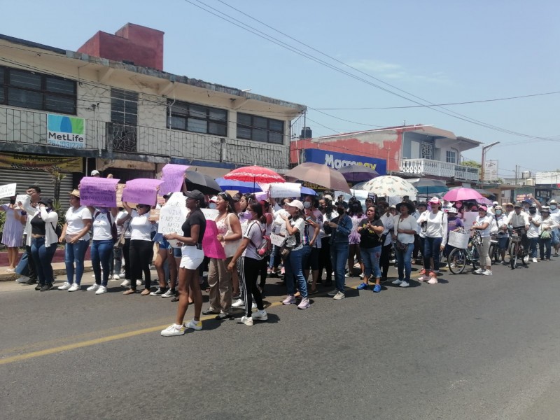 Se manifiestan en Lerdo por seguridad e intento de feminicidio