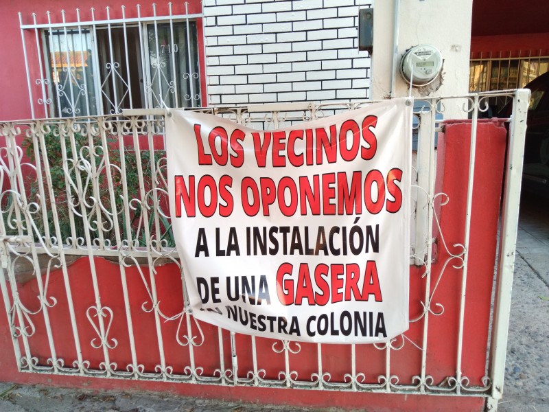 Se manifiestan por construcción de gasera en colonia Centro