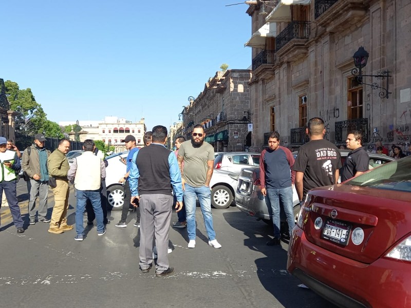 Se manifiestan por desaparición de conductor de Uber en Morelia