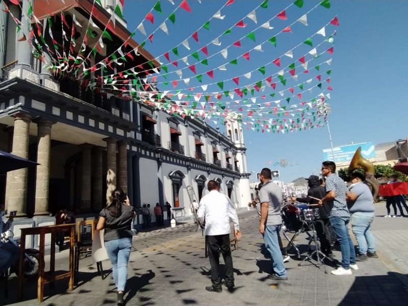 Se manifiestan propietarios de giros negros