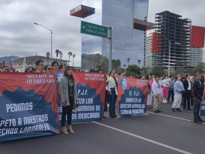 Se manifiestan trabajadores de Poder Judicial de la Federación