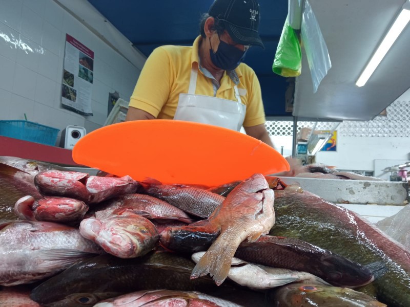 Se mantiene alta demanda de pescados y mariscos en mercados
