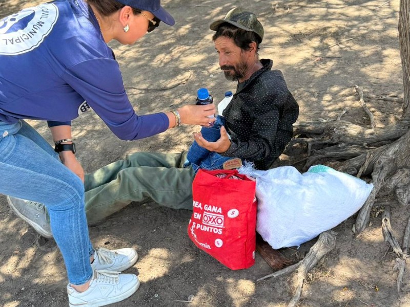 Se mantiene apoyo a personas en situación vulnerable por calor extremo