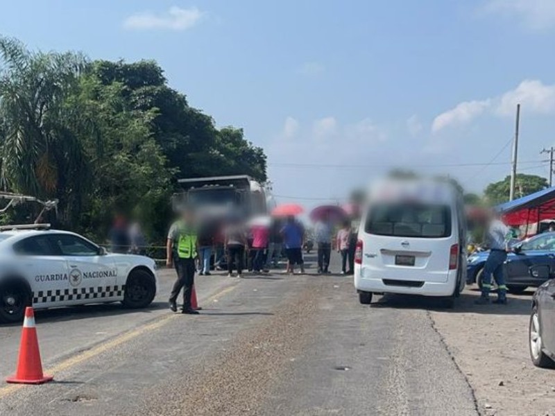 Se mantiene cierre total  en la autopista Xalapa-Veracruz