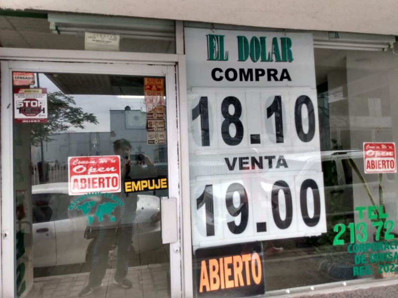 Se mantiene paridad del peso frente al dólar en Hermosillo