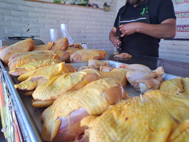 Se mantiene precio del pollo en el Valle de Toluca