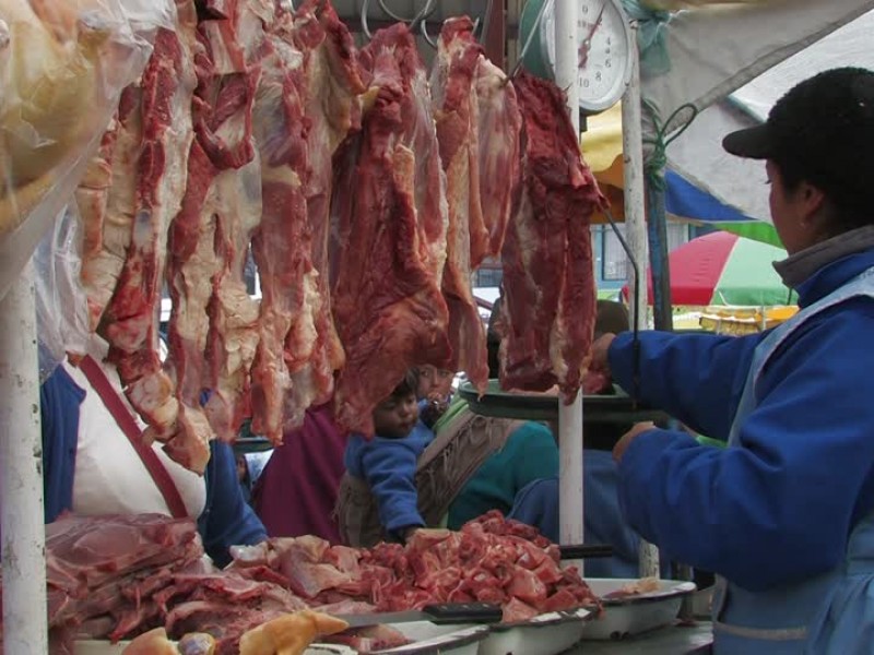 Se mantienen precios de carne por bajo consumo