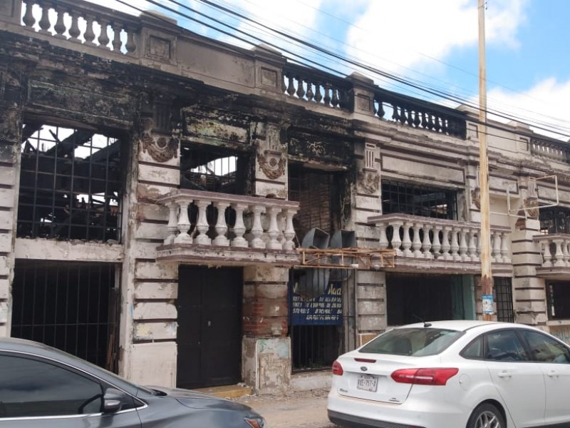 Se pierde historia con abandono de edificios antiguos