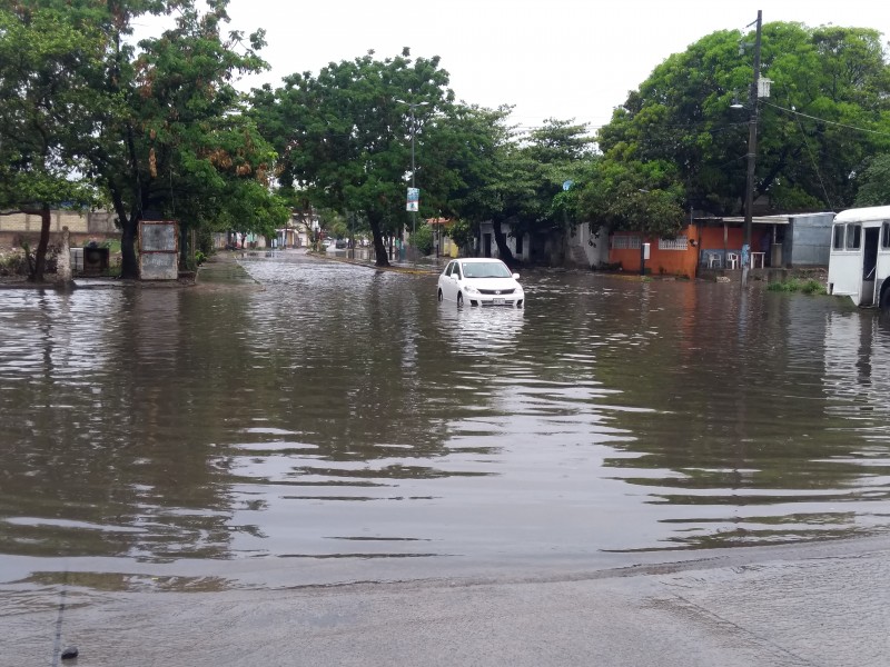 Se presentan afectaciones tras lluvia