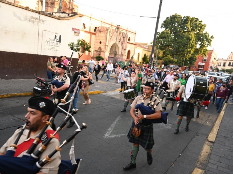 Se presentan Gaiteros del Batallón de San Patricio en Zamora