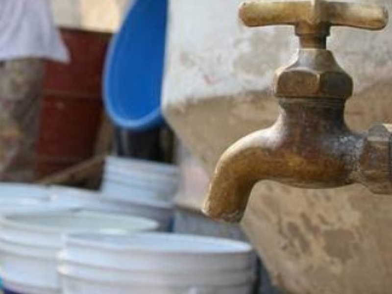 Se quedan sin agua en la colonia de San Pablo.