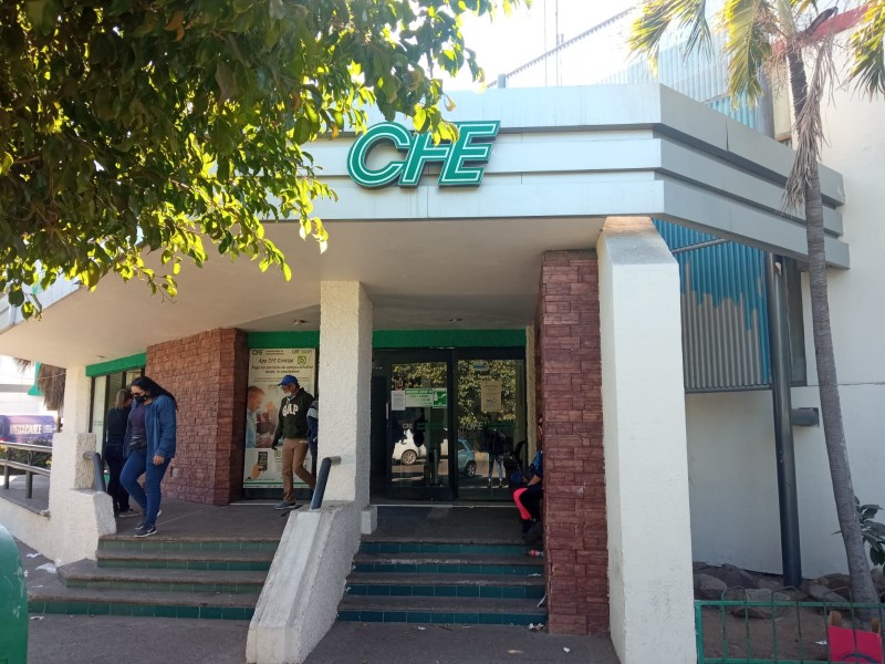 Se quejan contra CFE por recibos cargados