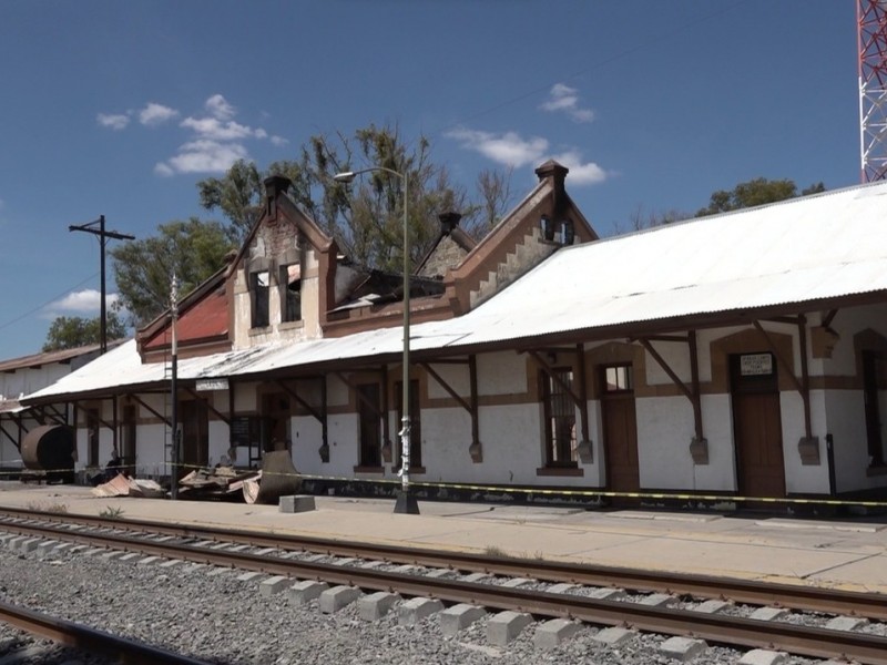 Se quema histórica estación del tren de León Guanajuato