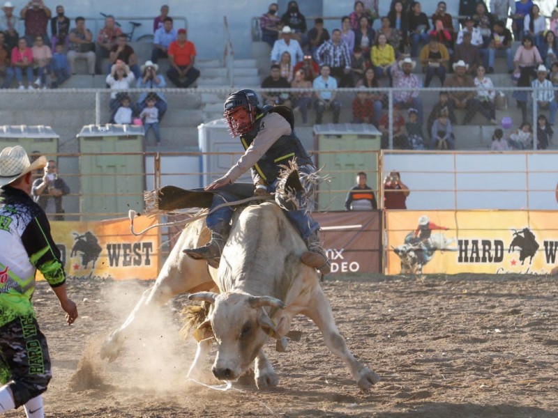 Se realiza con éxito la penúltima fecha del Circuito de-RodeoTour