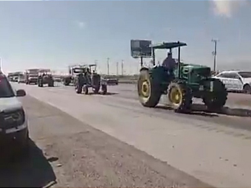 Se realizó caravana de transportistas del campo en la 57