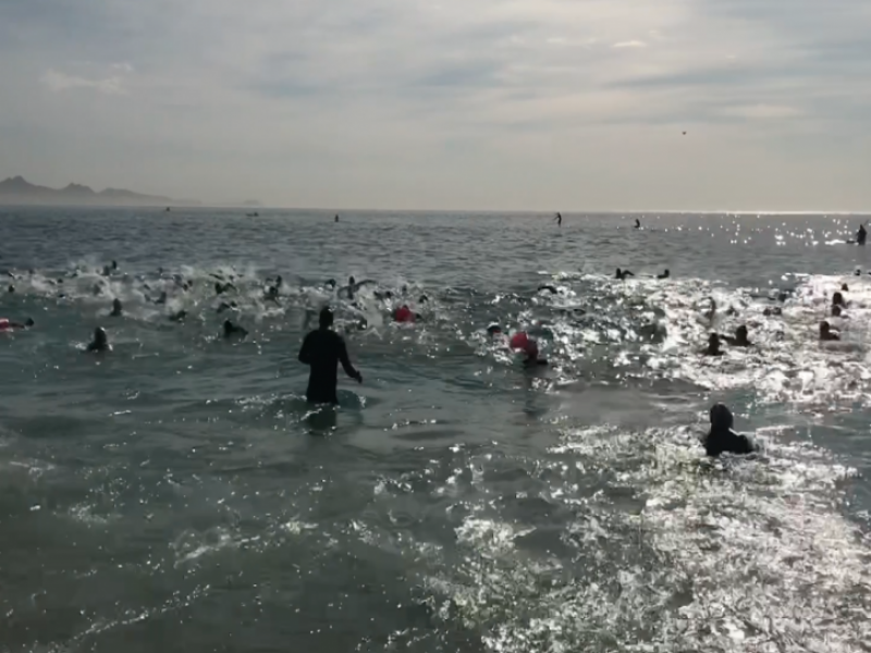 Se realizó competencia de nado en aguas abiertas