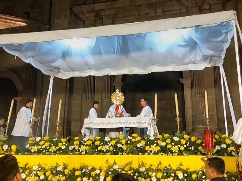 Se realizó la celebración y procesión del Corpus Christi Diocesano