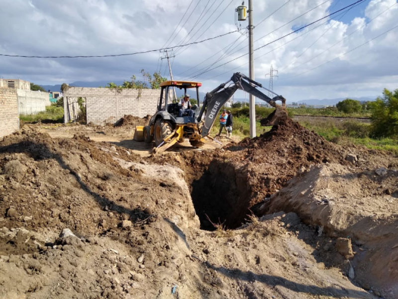 Se reestablece servicio de agua en las Canteras