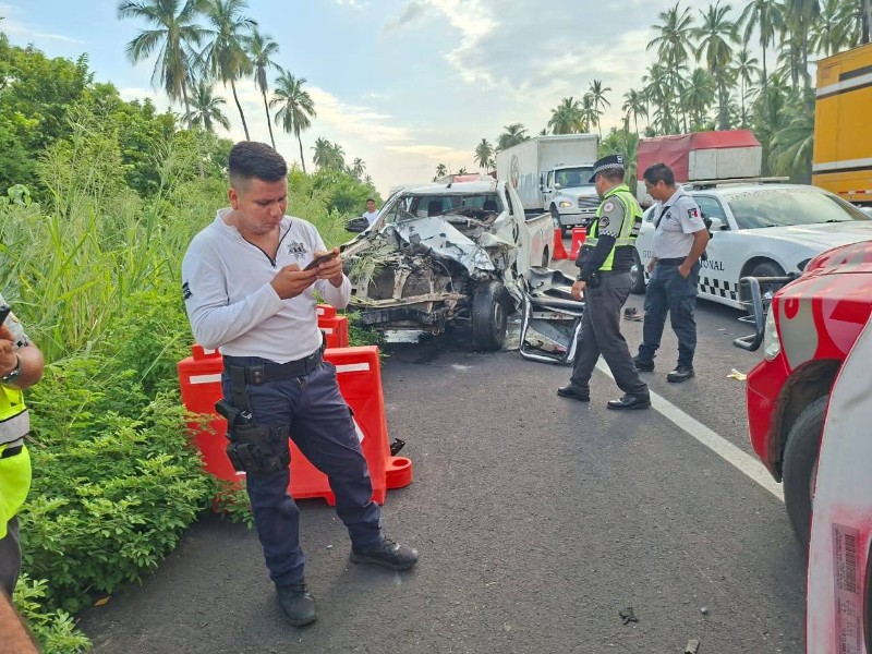 Se registra accidente en autopista Colima-Manzanillo; hombre y mujer heridos